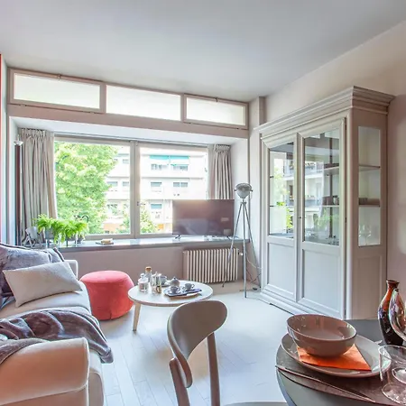 Orange Loft Apartment